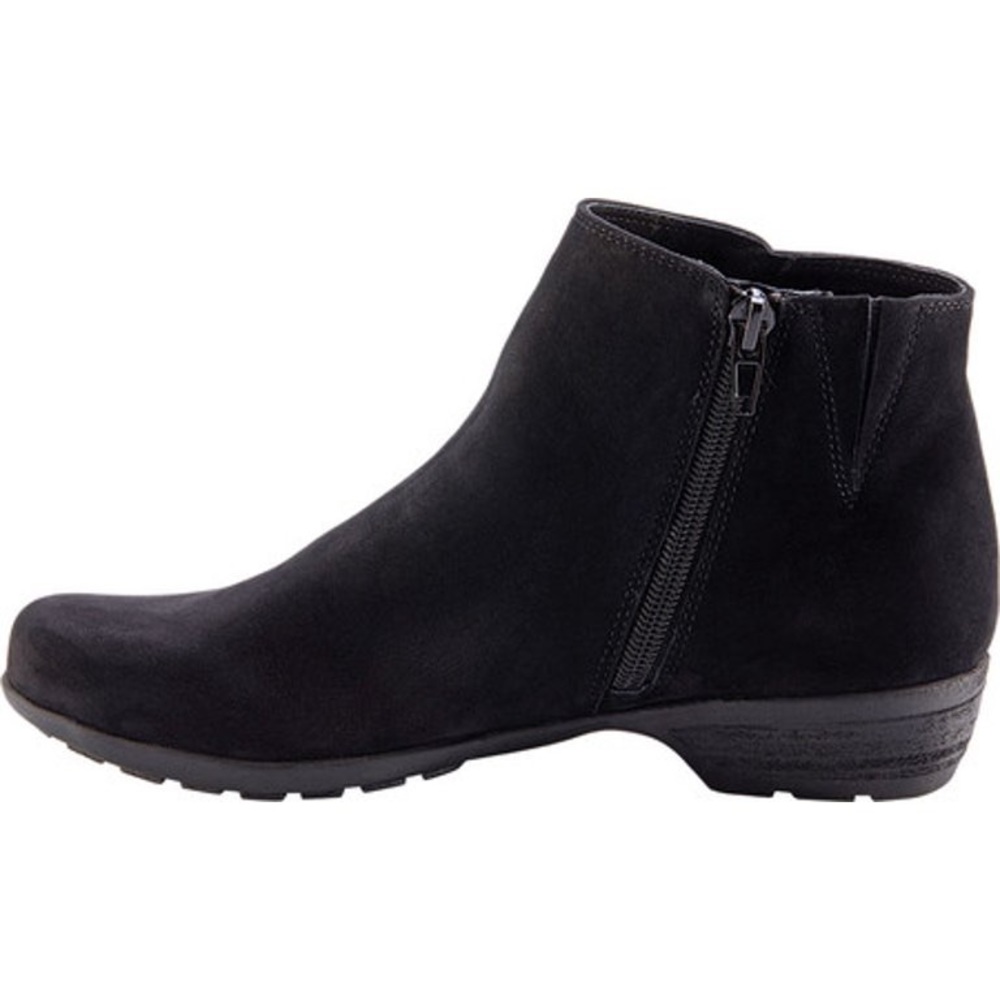 Walking Cradles Evan Booties